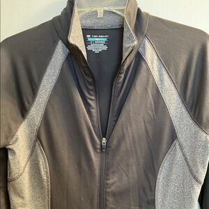 EUC Tek Gear Black and Gray Zip-Up Jacket Size Small